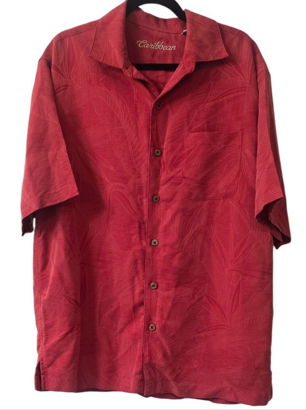 Caribbean Men's  Short-Sleeve Button-Down Shirt with Subtle Leaf Motif Size L
